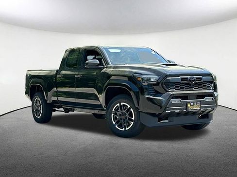 New 2026 Toyota Tacoma TRD Sport AWD/4WD image 2