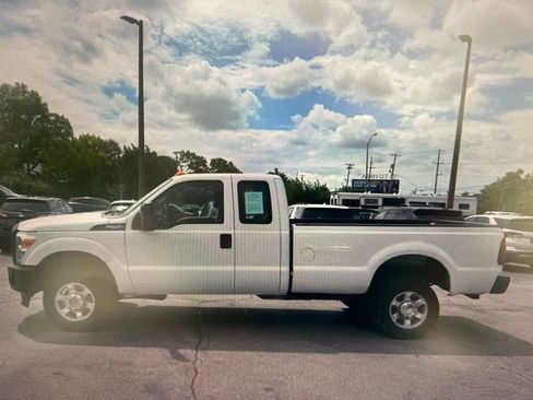 Used 2014 Ford F250 XL AWD/4WD image 2
