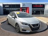 Used 2021 Nissan Versa SV image 3