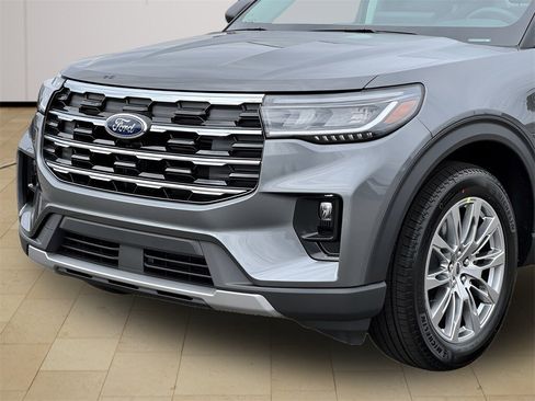 New 2025 Ford Explorer Active w/ Active Comfort Package image 37