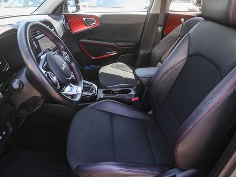 Certified 2023 Kia Soul GT-Line FWD image 19