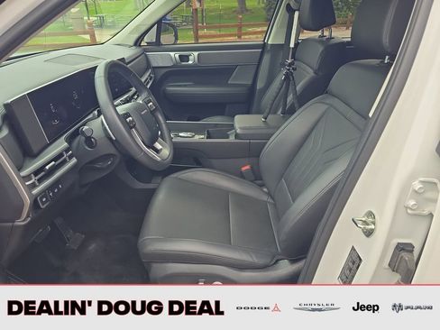 Used 2024 Hyundai Santa Fe SEL AWD/4WD image 9