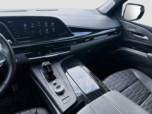 Certified 2023 Cadillac Escalade V w/ LPO, Floor Liner Package AWD/4WD image 25