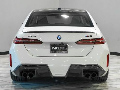 Used 2025 BMW M5 w/ Carbon Package AWD/4WD image 15