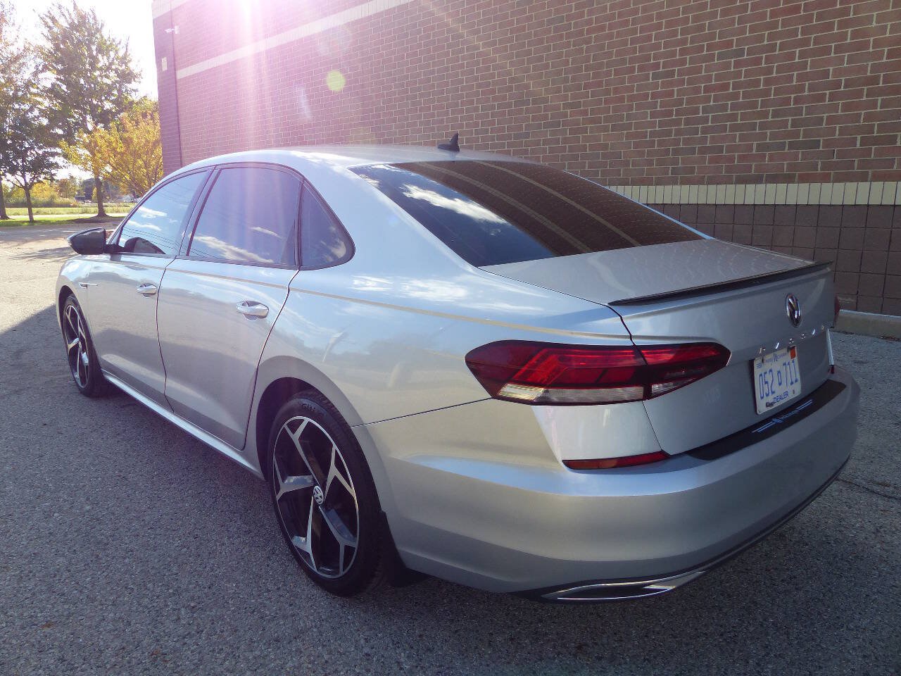 Used 2020 Volkswagen Passat 2.0T R-Line FWD image 7