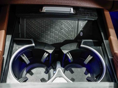 Certified 2026 Mercedes-Benz GLS 450 4MATIC image 23