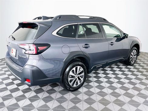 Certified 2025 Subaru Outback Premium AWD/4WD image 10