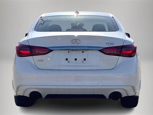 Used 2018 INFINITI Q50 Luxe w/ Essential Package (3.0T Luxe) image 4