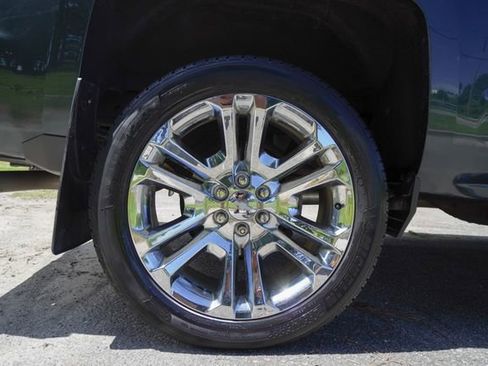 Used 2018 Chevrolet Silverado 1500 LTZ w/ LTZ Plus Package image 39