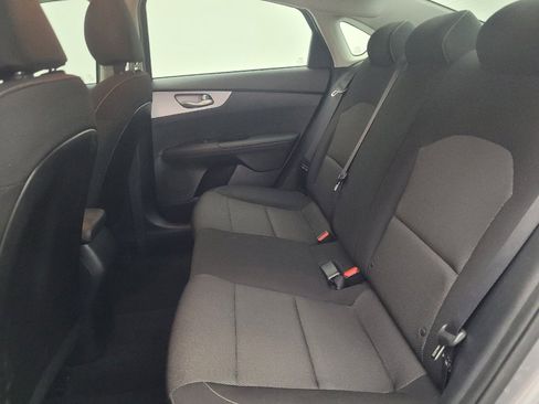 Used 2024 Kia Forte LXS w/ LXS Technology Package FWD image 18