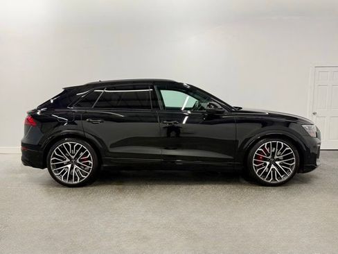 Used 2024 Audi SQ8 Prestige w/ Prestige Package image 7
