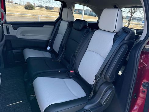 New 2026 Honda Odyssey Elite image 23