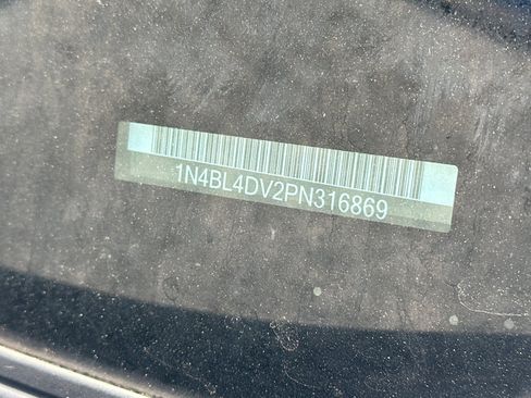 Used 2023 Nissan Altima 2.5 SV image 8