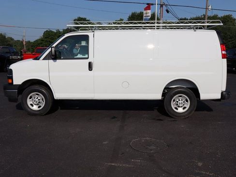 New 2025 Chevrolet Express 2500 w/ Driver Convenience Package RWD image 33