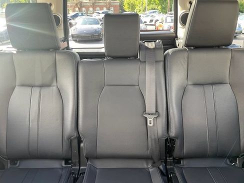 Used 2015 Land Rover LR4 HSE AWD/4WD image 45