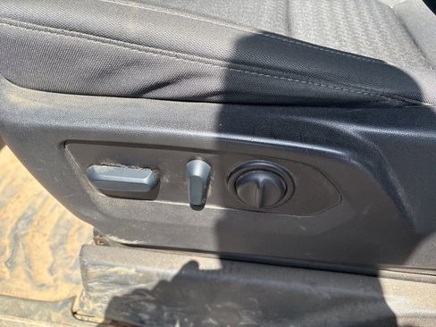 Used 2022 Chevrolet Silverado 3500 LT w/ Remote Start Package image 9