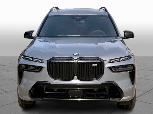 New 2026 BMW X7 M60i image 3