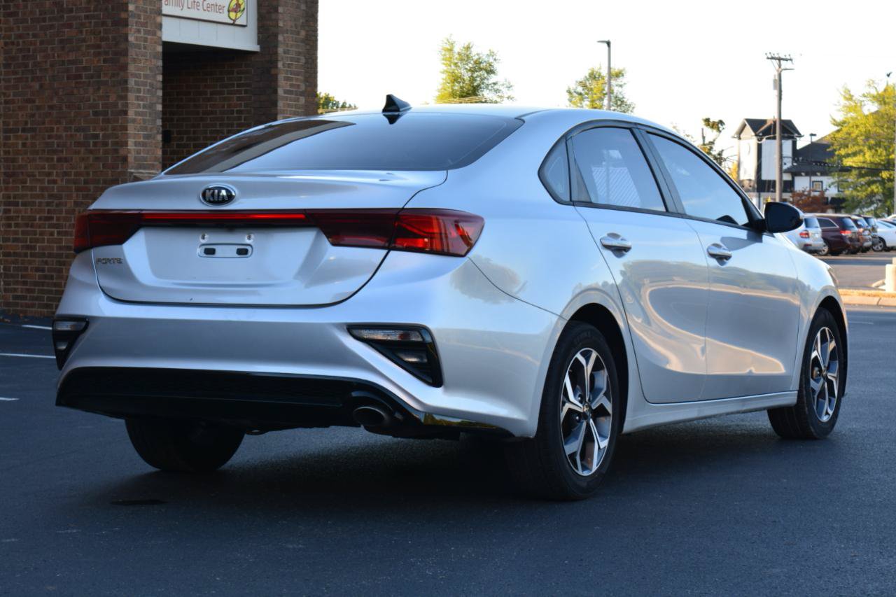 Used 2021 Kia Forte LXS FWD image 4