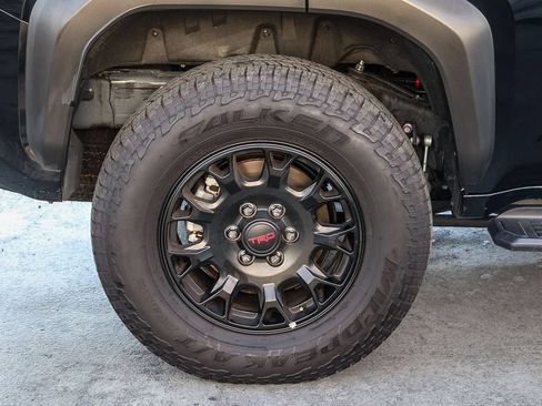 Used 2025 Toyota 4Runner TRD Off-Road Premium w/ Tow Technology Package AWD/4WD image 12