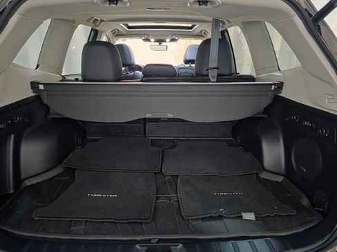 Used 2023 Subaru Forester Limited image 37