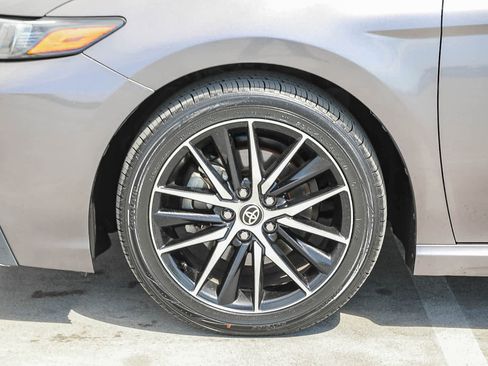 Certified 2023 Toyota Camry SE FWD image 11