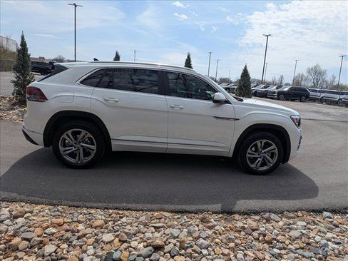 Certified 2024 Volkswagen Atlas Cross Sport SEL R-Line image 6