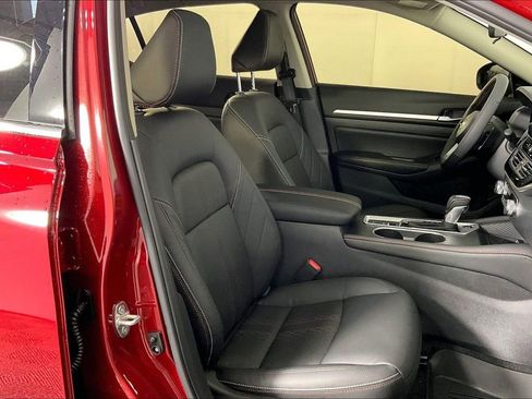 New 2026 Nissan Altima 2.5 SR w/ SR Premium Package FWD image 45