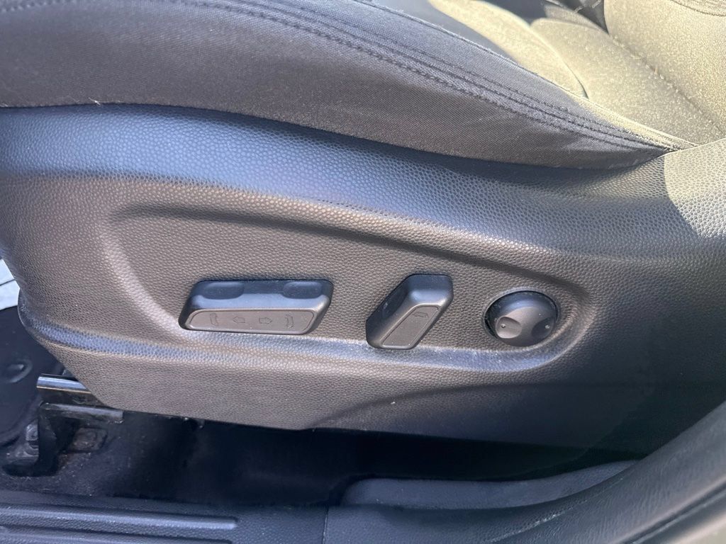 Used 2015 Kia Soul ! w/ Sun & Sound Package FWD image 10