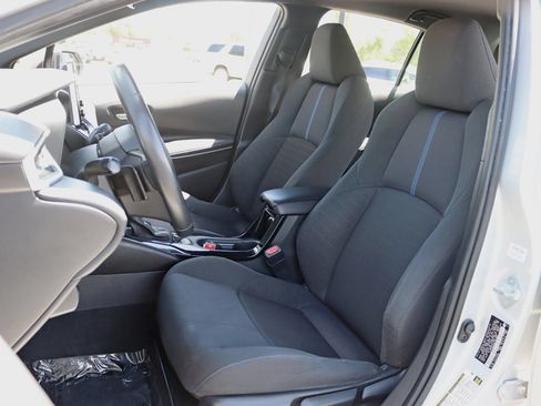 Used 2020 Toyota Corolla SE FWD image 25