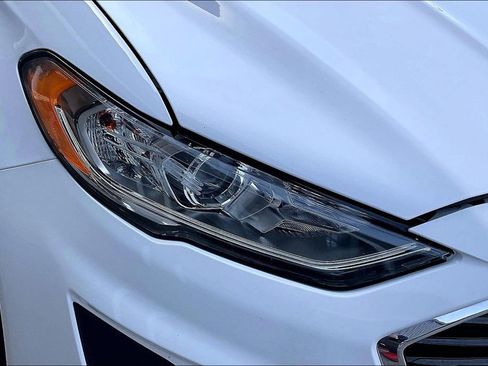 Used 2020 Ford Fusion S image 27