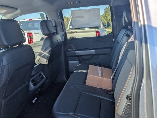 New 2027 Ford F350 Lariat w/ Black Appearance Package AWD/4WD image 9