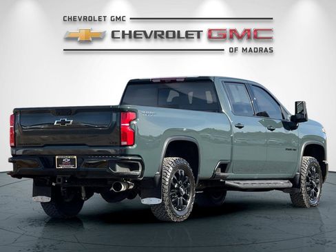 Used 2026 Chevrolet Silverado 3500 LTZ w/ LTZ Plus Package image 3