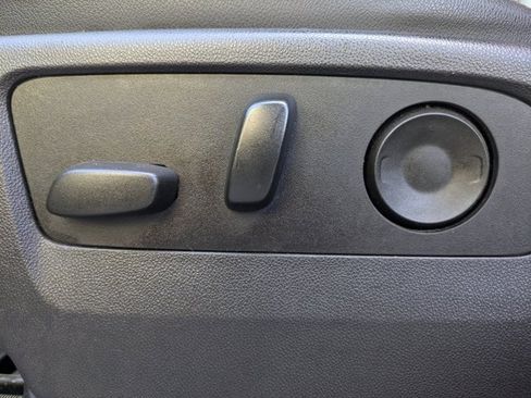 Used 2024 GMC Sierra 1500 AT4 w/ AT4 Premium Package image 40