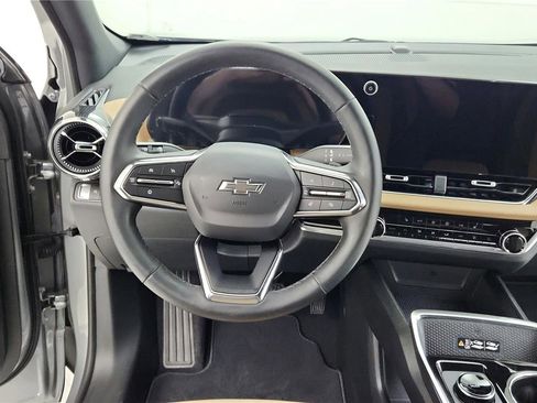 Used 2026 Chevrolet Equinox ACTIV FWD image 22