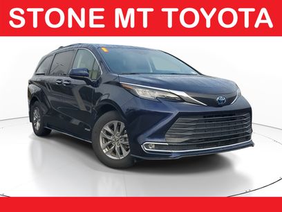 Used 2021 Toyota Sienna XLE