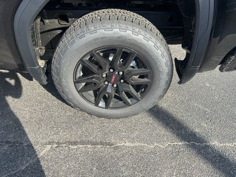 New 2026 GMC Sierra 1500 Elevation AWD/4WD image 9
