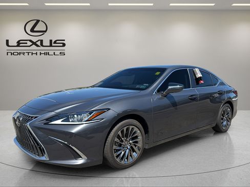 Used 2024 Lexus ES 300h w/ Technology Package FWD image 1