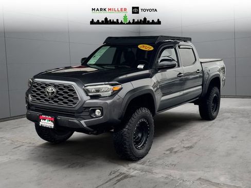 Used 2021 Toyota Tacoma TRD Off-Road w/ TRD Premium Off Road Package image 1