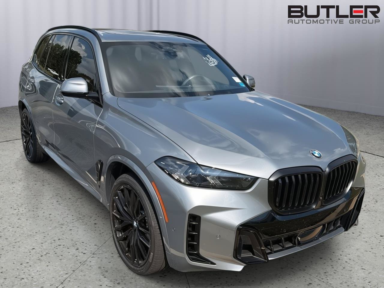 Used 2025 BMW X5 sDrive40i w/ M Sport Package RWD image 5