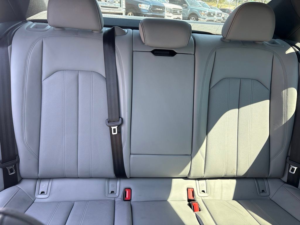 Used 2021 Audi A4 2.0T Premium Plus w/ Premium Plus Package AWD/4WD image 9