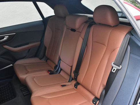 Used 2021 Audi Q8 Premium Plus image 21