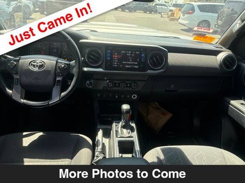 Used 2019 Toyota Tacoma TRD Sport w/ Technology Package RWD image 10