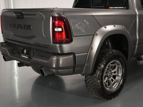 Used 2025 RAM 1500 Big Horn AWD/4WD image 16