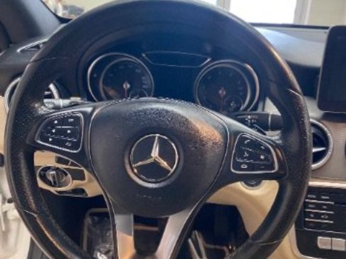 Used 2018 Mercedes-Benz CLA 250 4MATIC image 20