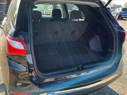 Used 2020 Chevrolet Equinox LT image 19