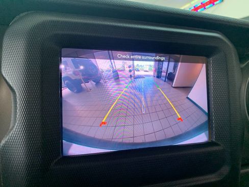 Used 2021 Jeep Wrangler Unlimited Sport image 17