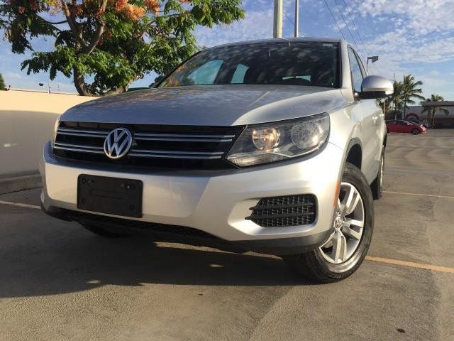 Used 2013 Volkswagen Tiguan S FWD image 1