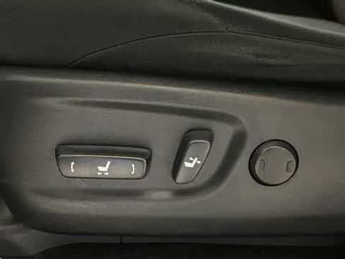 Used 2018 Toyota 4Runner SR5 RWD image 13