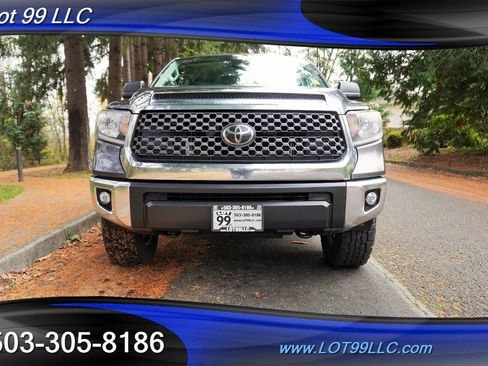Used 2020 Toyota Tundra SR5 w/ SR5 Upgrade Package image 6