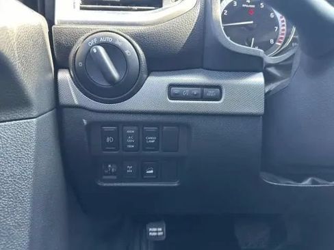 Used 2018 Nissan Titan PRO-4X AWD/4WD image 20